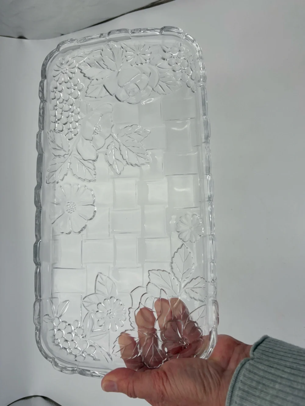 Gorgeous Clear Glass Snow Flower and Basket-Weave Rectangular Tray